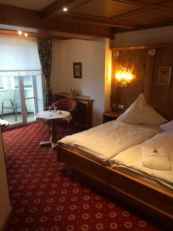 Schloss Hotel Holzrichter Nachrodt-Wiblingwerde Rum bild