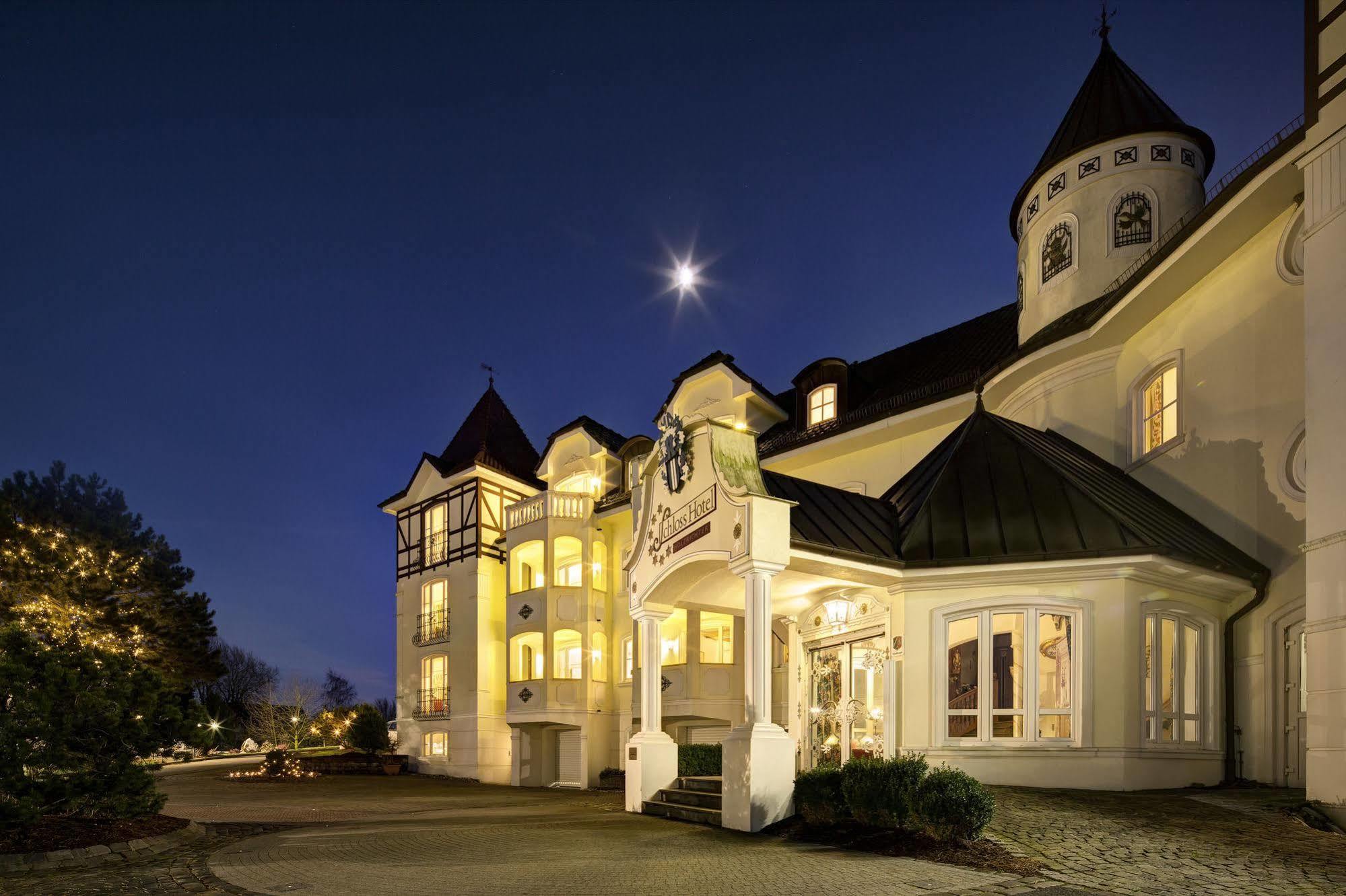 Schloss Hotel Holzrichter Nachrodt-Wiblingwerde Exteriör bild